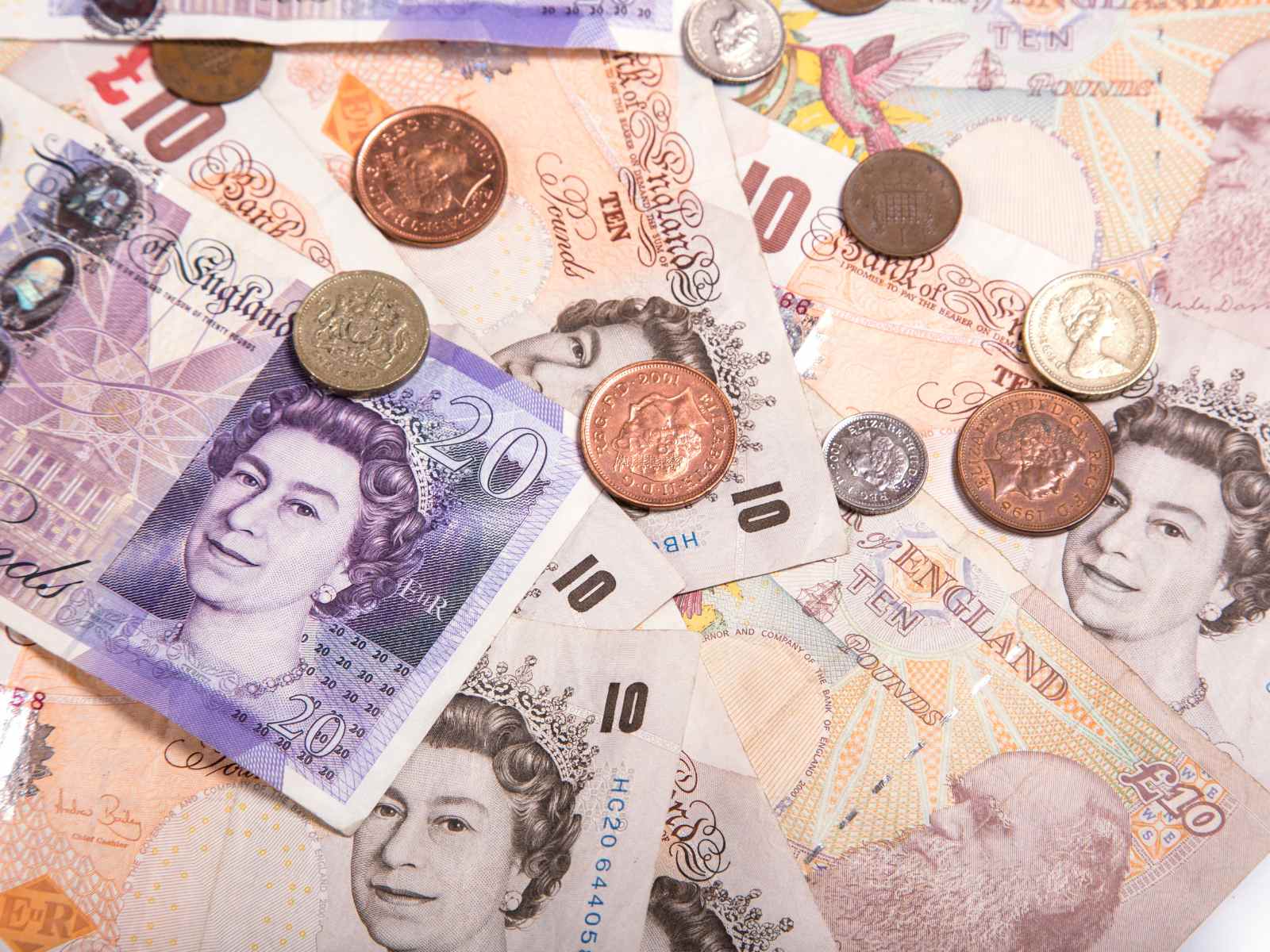 Why a Cash Offer is Better Than a Loan Explained! – The England Market Advantage in 5 points